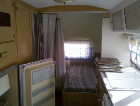 aristream caravanner 1958 rear bed